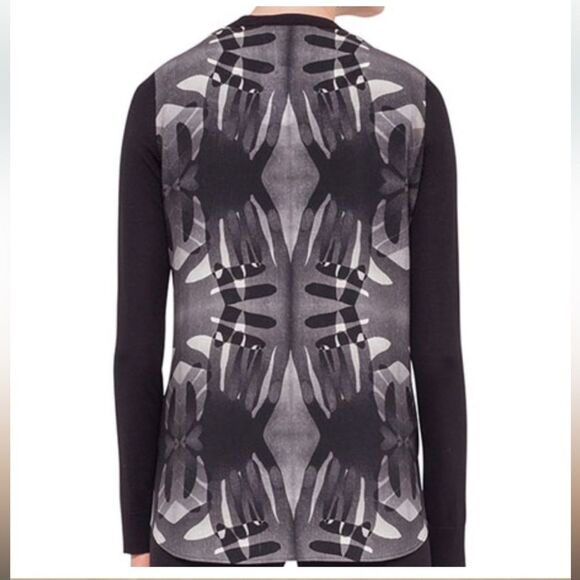 AKRIS PUNTO 100% Wool Black Overlapping Handprint Paneled Cardigan - 10